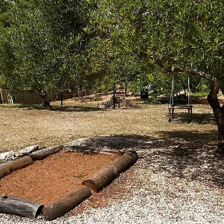 Olive Villa Dol (Brac)