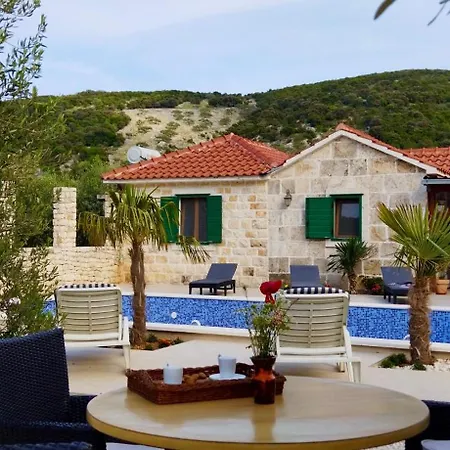 Olive Villa *